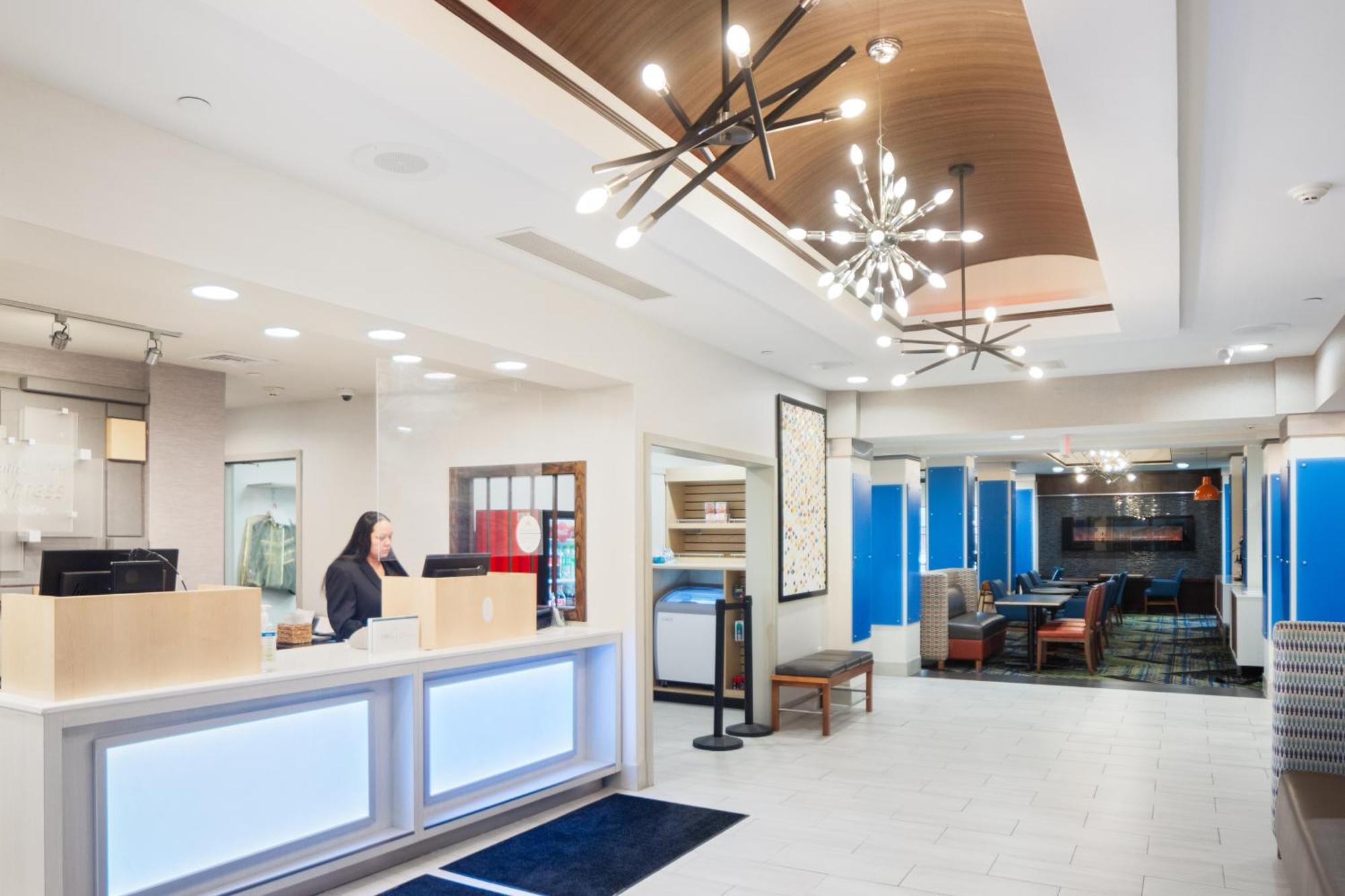 Holiday Inn Express And Suites Stroudsburg-Poconos By Ihg Екстер'єр фото