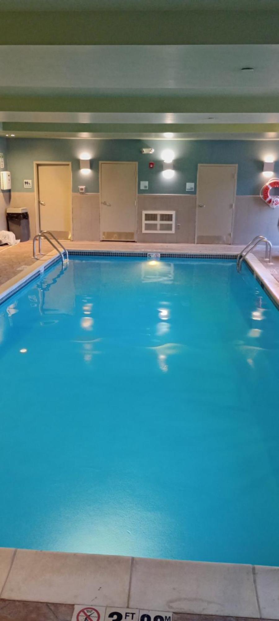 Holiday Inn Express And Suites Stroudsburg-Poconos By Ihg Екстер'єр фото