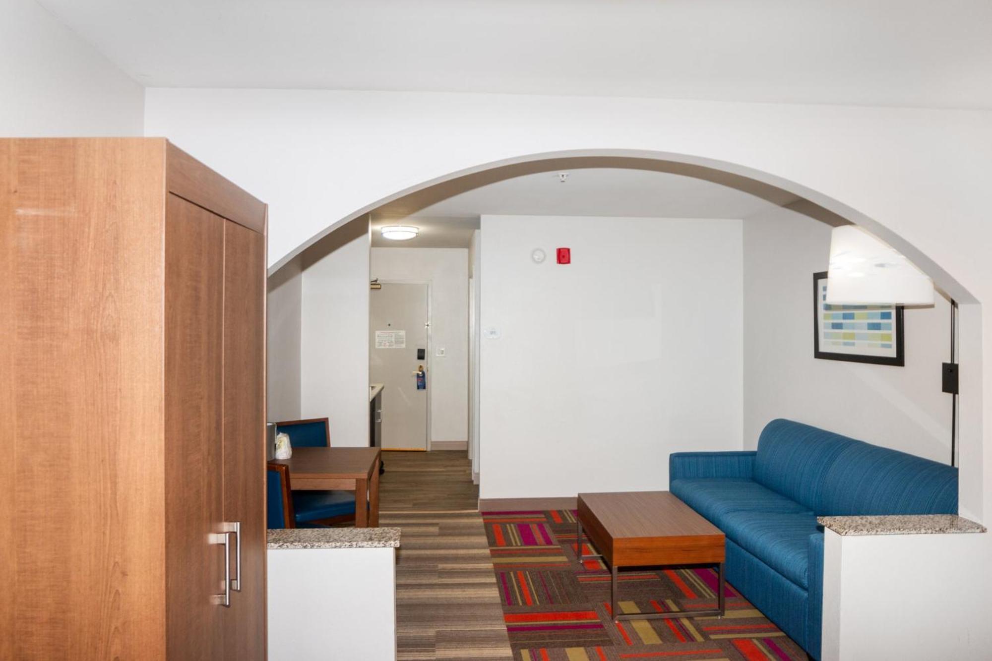 Holiday Inn Express And Suites Stroudsburg-Poconos By Ihg Екстер'єр фото
